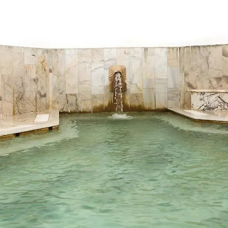 Resort Thermal & Emet