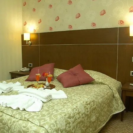 Resort Thermal & Emet